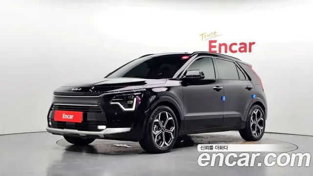 Kia Niro 2025 — Фото 1/20