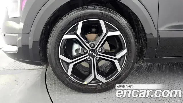Kia Niro 2025 — Фото 5/20