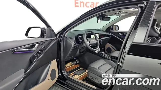 Kia Niro 2025 — Фото 10/20