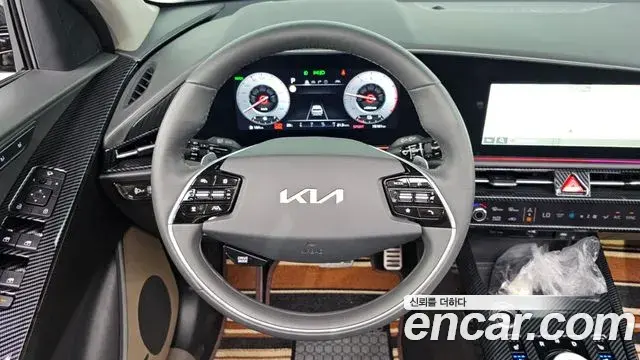 Kia Niro 2025 — Фото 14/20