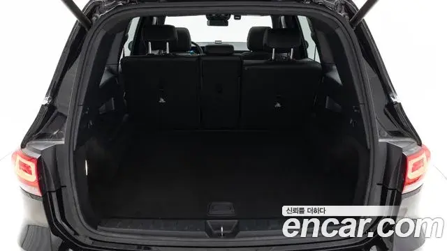 Mercedes-Benz GLB-Class 2022 — Фото 8/20