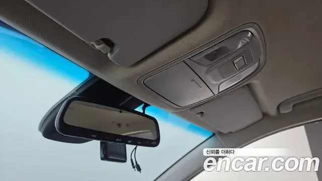 Kia Niro 2019 — Фото 18/20