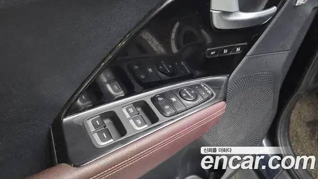 Kia Niro 2019 — Photo 31/34
