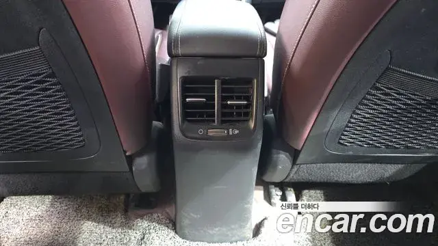 Kia Niro 2019 — Photo 30/34