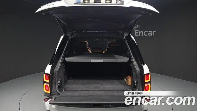 Land Rover Range Rover 2021 — Photo 12/34