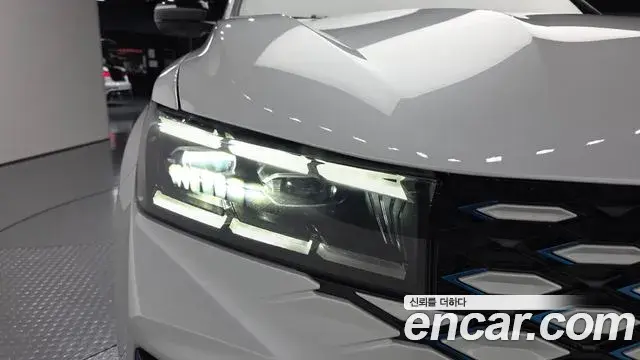 Renault Samsung Grand Koleos 2024 — Photo 21/33