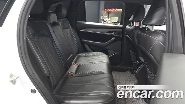 Renault Samsung Grand Koleos 2024 — Photo 10/33