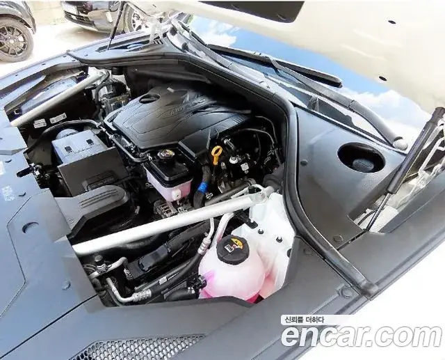 Genesis GV70 2024 — ფოტო 18/20