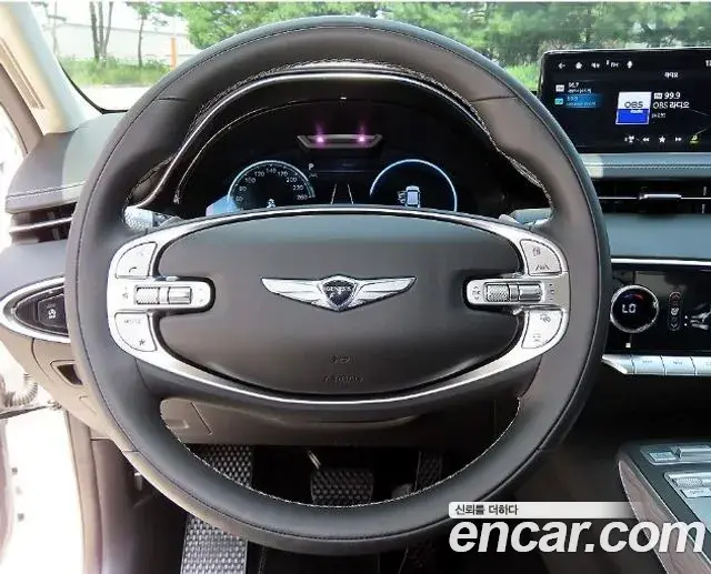 Genesis GV70 2024 — ფოტო 15/20