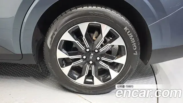 Kia Carnival 2021 — Фото 5/20