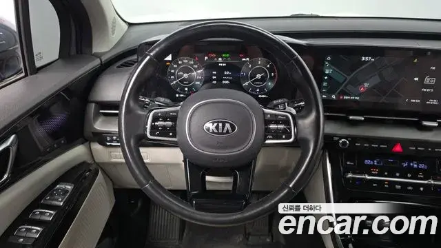 Kia Carnival 2021 — Фото 13/20