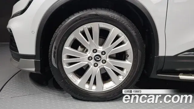 Renault Samsung QM6 2021 — ფოტო 15/33