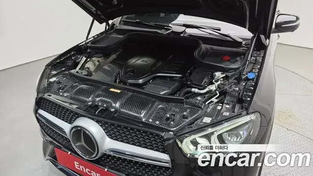 Mercedes-Benz GLE-Class 2020 — Фото 6/20