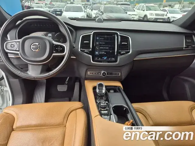 Volvo XC90 2021 — Фото 7/20