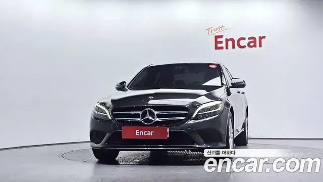 Mercedes-Benz C-Class 2020 — Фото 3/20