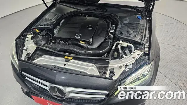 Mercedes-Benz C-Class 2020 — Фото 6/20
