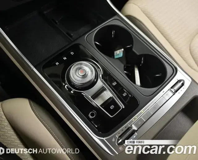 Kia Carnival 2024 — Photo 7/20