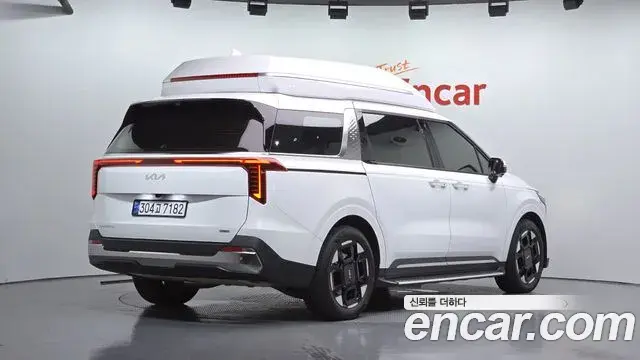 Kia Carnival 2024 — ფოტო 14/31