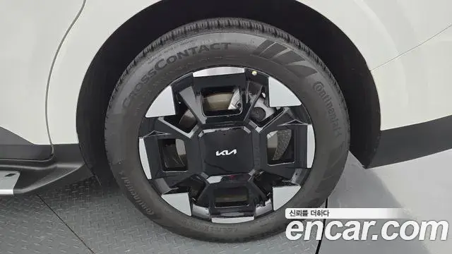 Kia Carnival 2024 — ფოტო 12/31