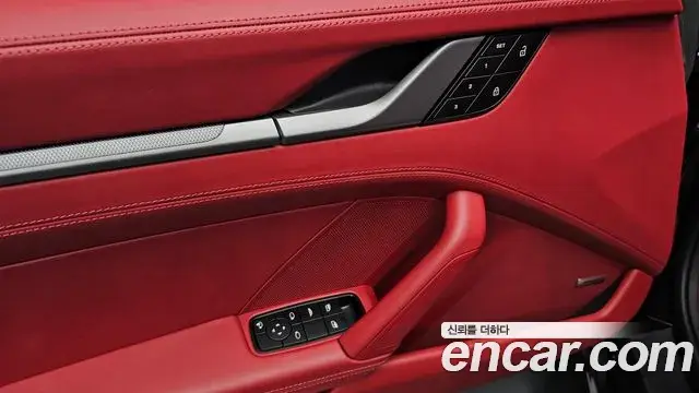 Porsche 911 2024 — Photo 16/38