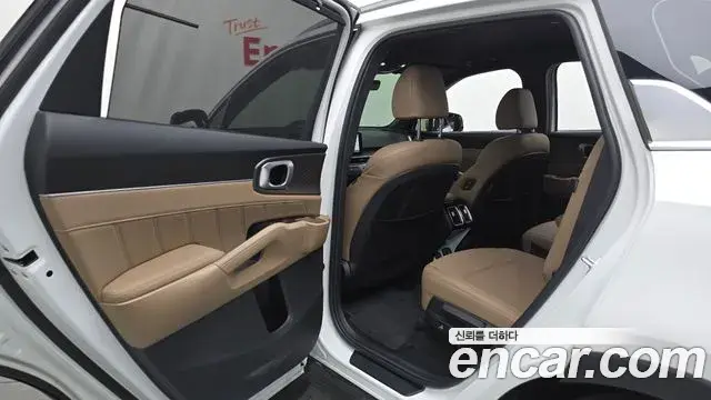 Kia Sorento 2025 — ფოტო 5/38