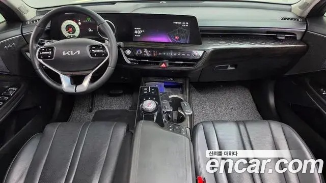 Kia K8 2023 — Photo 14/20