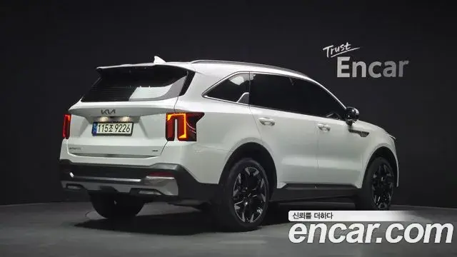Kia Sorento 2024 — Şəkil 17/20