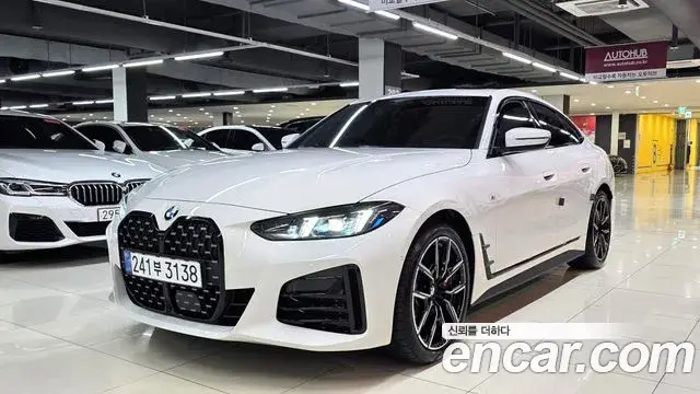 BMW 4 Series 2025 — Фото 10/20