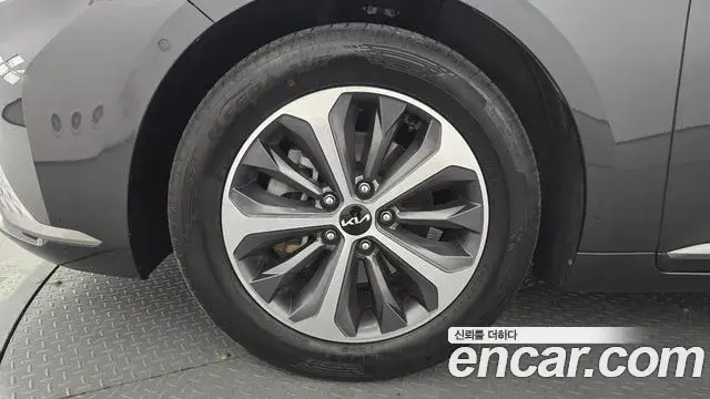 Kia K8 2021 — Photo 19/20