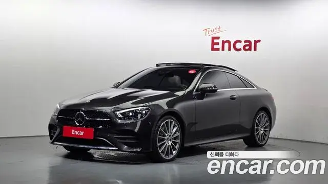 Mercedes-Benz E-Class 2021 — Фото 1/20