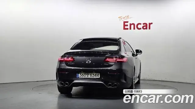 Mercedes-Benz E-Class 2021 — Фото 4/20