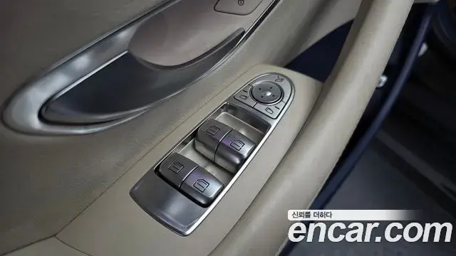 Mercedes-Benz E-Class 2021 — Фото 18/20