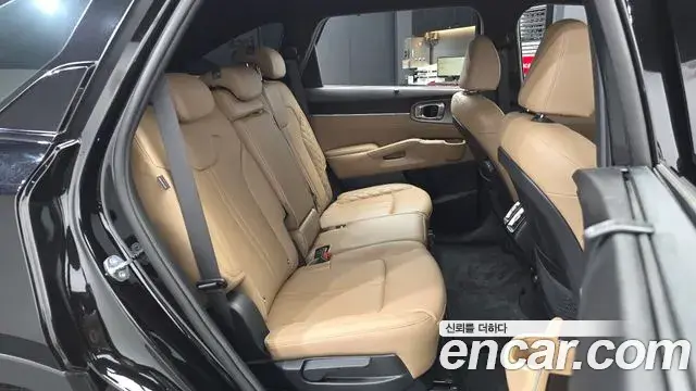 Kia Sorento 2025 — Şəkil 16/30
