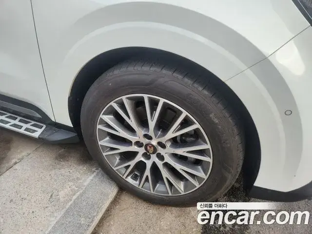 Kia Carnival 2022 — Фото 5/12