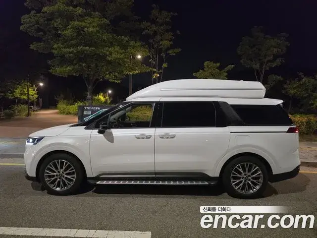 Kia Carnival 2022 — Фото 11/12