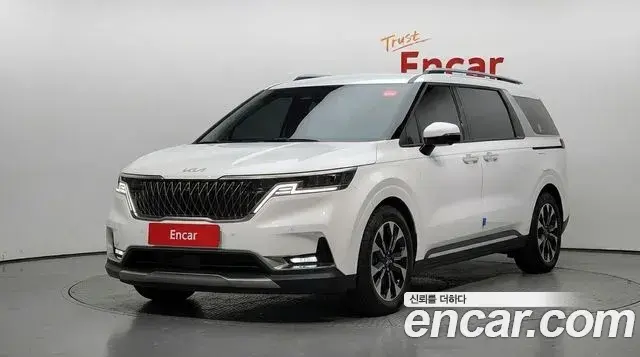 Kia Carnival 2022 — Фото 1/20