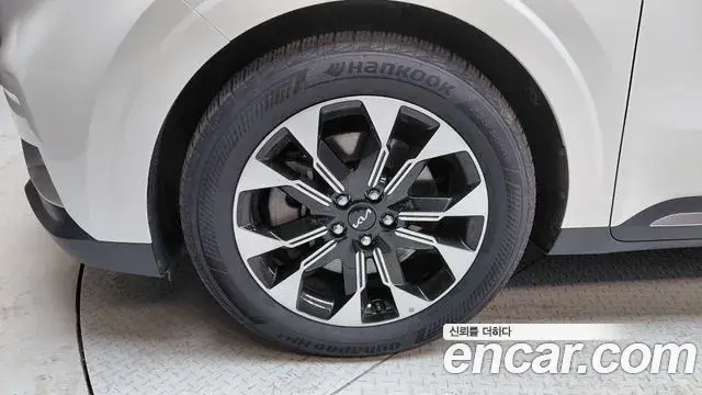Kia Carnival 2022 — Фото 5/20