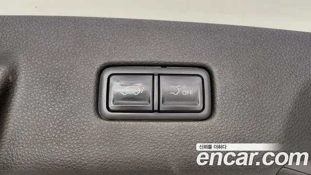 Kia Carnival 2022 — Фото 17/20