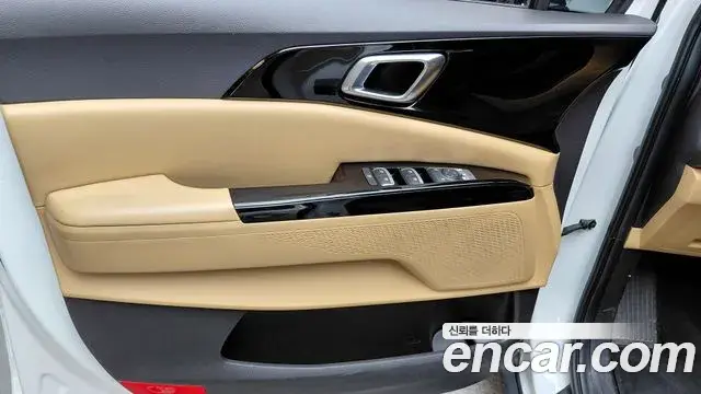 Kia Carnival 2022 — Şəkil 30/34
