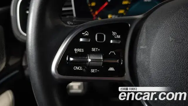 Mercedes-Benz GLE-Class 2022 — Фото 15/20