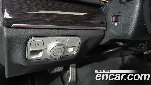 Mercedes-Benz GLE-Class 2022 — Фото 20/20