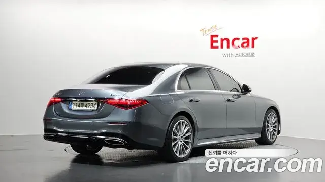 Mercedes-Benz S-Class 2022 — Photo 2/20