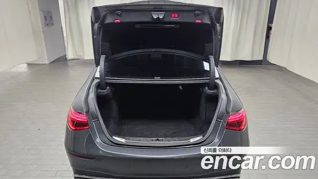 Mercedes-Benz S-Class 2022 — Photo 19/20