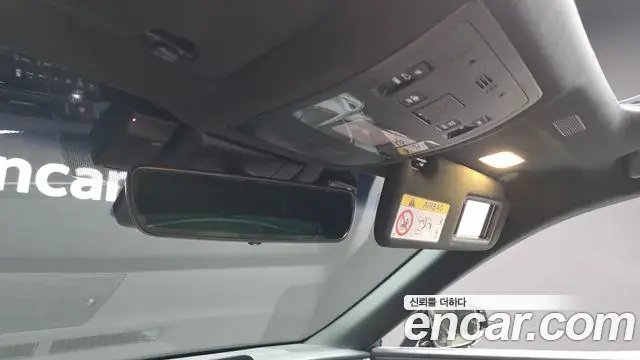 Lexus ES300h 2023 — ფოტო 28/36