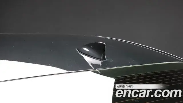 Lexus ES300h 2023 — ფოტო 29/36
