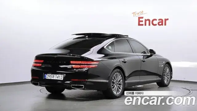 Genesis Electrified G80 2023 — Фото 1/20