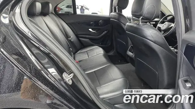 Mercedes-Benz C-Class 2018 — Фото 11/20