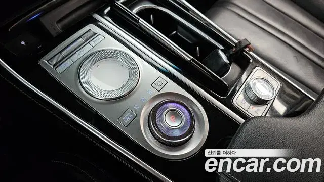 Genesis GV80 2020 — Photo 9/20