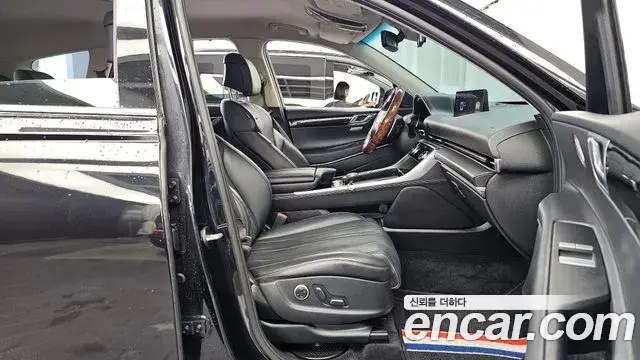 Genesis GV80 2020 — Photo 11/20