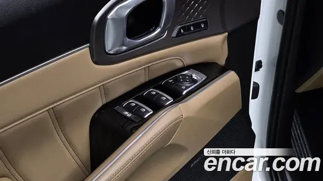 Kia Sorento 2024 — Фото 16/20
